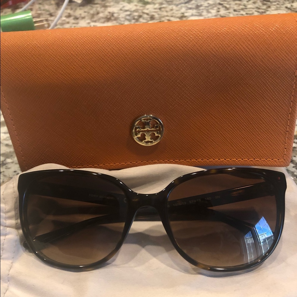 Tory Burch Sunglass